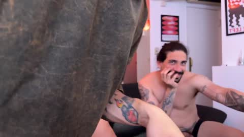 Andrea online show from 10/31/25, 01:28