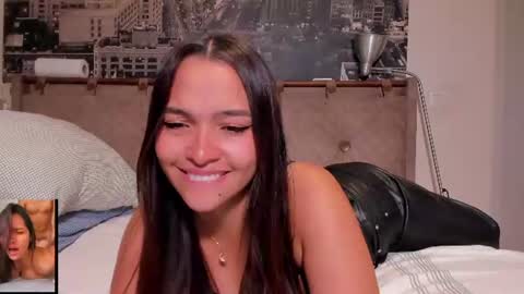 Snapshot of sexualmindset chatting on 06/29/26, 03:56 Andrea online show from 06/29/26, 03:56