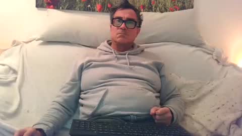 Snapshot of sexurbation chatting on 12/02/24, 08:00 Sexurbation online show from 12/02/24, 08:00