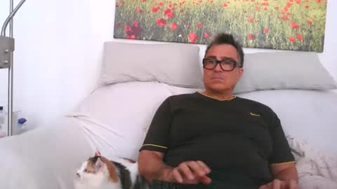 Snapshot of sexurbation chatting on 12/22/24, 12:38 Sexurbation online show from 12/22/24, 12:38