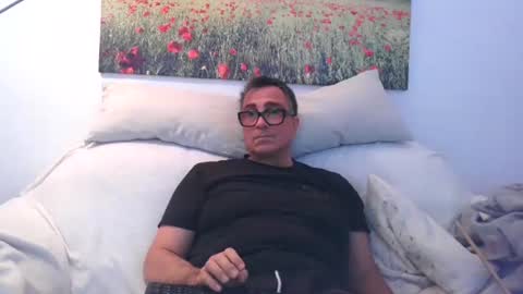 Snapshot of sexurbation chatting on 12/24/24, 02:33 Sexurbation online show from 12/24/24, 02:33