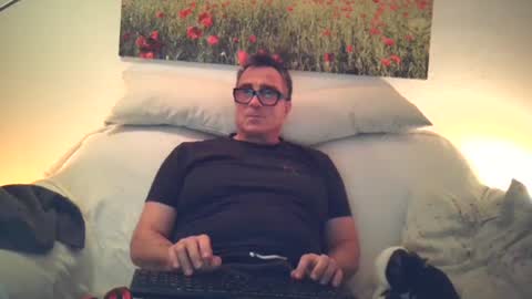 Snapshot of sexurbation chatting on 12/24/24, 11:11 Sexurbation online show from 12/24/24, 11:11