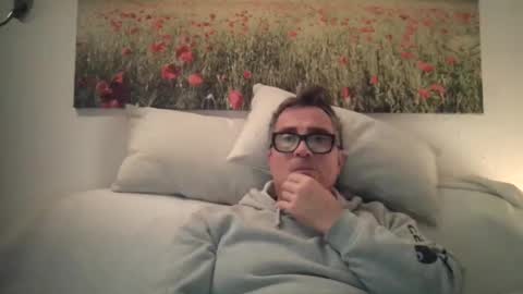 Snapshot of sexurbation chatting on 01/01/25, 07:43 Sexurbation online show from 01/01/25, 07:43