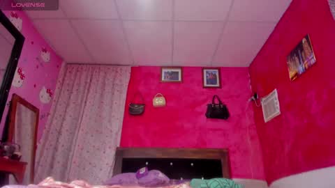 Snapshot of sexwildlatin chatting on 04/17/26, 05:16 Tifanny Benitez online show from 04/17/26, 05:16