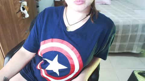 Snapshot of sexwwoman chatting on 04/07/26, 08:53 CHIARA online show from 04/07/26, 08:53