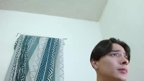 Axel online show from 12/26/24, 03:20