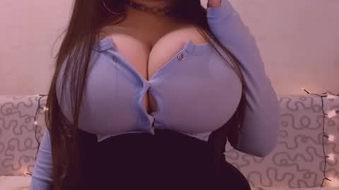 Snapshot of sexxgirlboy chatting on 03/14/26, 12:21 Julia online show from 03/14/26, 12:21