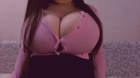 Snapshot of sexxgirlboy chatting on 04/23/26, 05:30 Julia online show from 04/23/26, 05:30