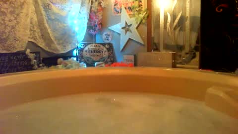 Snapshot of sexxileeah42o chatting on 07/06/26, 04:09 Leeah CloudZzz online show from 07/06/26, 04:09
