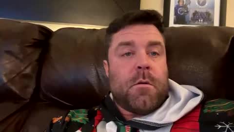 Snapshot of sexxxxycouple604 chatting on 12/28/24, 11:59 Big uncut hunk online show from 12/28/24, 11:59