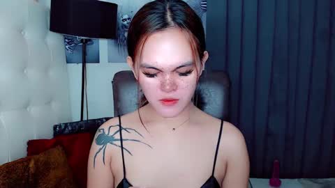 sexxxy_caroline online show from 12/17/24, 10:01