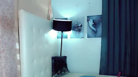 sexxxy_caroline online show from 02/01/25, 11:10