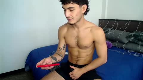 Snapshot of sexxxyjuan99 chatting on 04/20/26, 02:53 JUAN online show from 04/20/26, 02:53