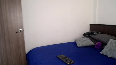 Snapshot of sexxxyjuan99 chatting on 05/17/26, 05:20 JUAN online show from 05/17/26, 05:20