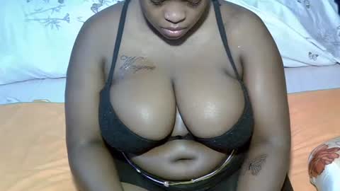 Snapshot of sexxy_brii chatting on 11/02/25, 10:12 sexxy_brii online show from 11/02/25, 10:12