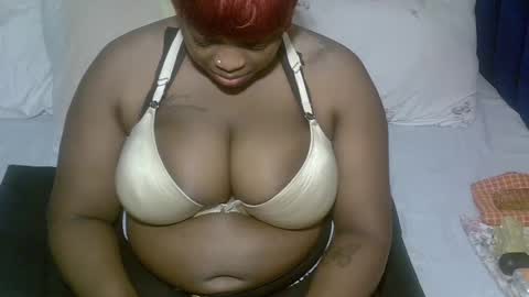 Snapshot of sexxy_brii chatting on 06/27/26, 05:45 sexxy_brii online show from 06/27/26, 05:45