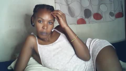 sexxy_curvy23 online show from 01/05/26, 06:33