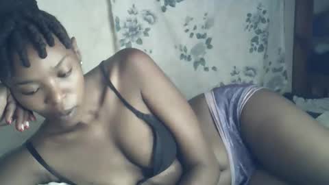 Snapshot of sexxy_curvy23 chatting on 02/28/26, 05:08 sexxy_curvy23 online show from 02/28/26, 05:08