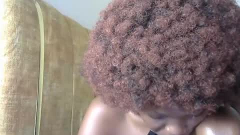 Snapshot of sexxy_goddes chatting on 03/25/26, 05:57 skylar online show from 03/25/26, 05:57