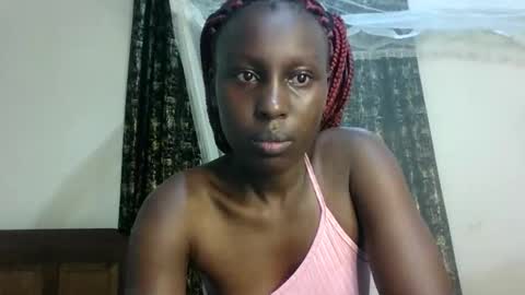 Snapshot of sexxy_melmine chatting on 05/06/26, 01:03 Dolly online show from 05/06/26, 01:03