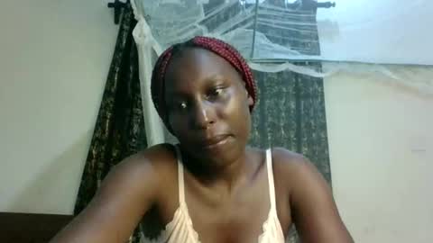 Snapshot of sexxy_melmine chatting on 05/13/26, 10:38 Dolly online show from 05/13/26, 10:38