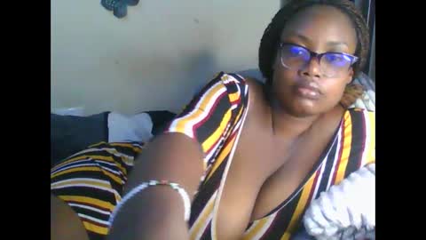 Snapshot of sexxy_mish chatting on 06/02/26, 04:03 sexxy_mish online show from 06/02/26, 04:03