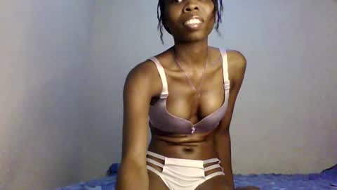 sexxy_natasha19 online show from 05/07/26, 11:37