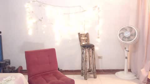 Snapshot of sexxy_rub chatting on 09/18/25, 04:09 RUBY online show from 09/18/25, 04:09