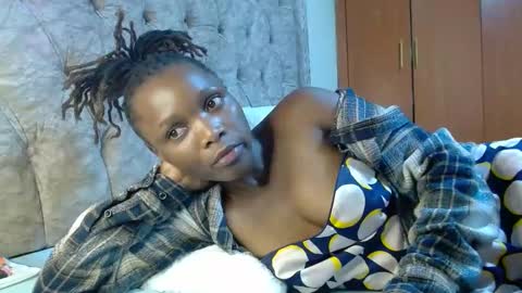 Snapshot of sexxy_santa chatting on 12/03/24, 06:49 Santa online show from 12/03/24, 06:49