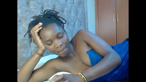 Snapshot of sexxy_santa chatting on 02/08/25, 05:29 Santa online show from 02/08/25, 05:29