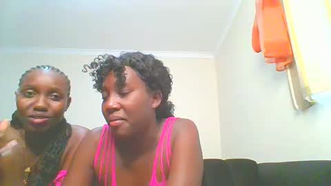 Sweet doll  online show from 09/28/25, 07:14