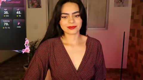  Angie   online show from 02/11/25, 02:02