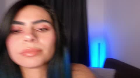 Snapshot of sexxylady__ chatting on 04/06/26, 11:38 Angie online show from 04/06/26, 11:38