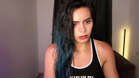 Snapshot of sexxylady__ chatting on 04/23/26, 02:46 Angie online show from 04/23/26, 02:46