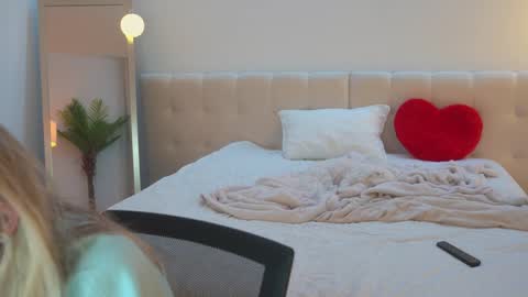 Lorry small boobs and Maya big boobs  friends with benefits online show from 02/18/26, 07:21