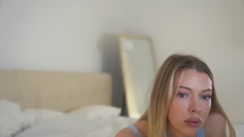 Lorry small boobs and Maya big boobs  friends with benefits online show from 03/27/26, 05:45