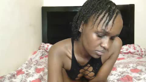 Snapshot of sexxymaya25 chatting on 12/01/25, 08:52 maya online show from 12/01/25, 08:52