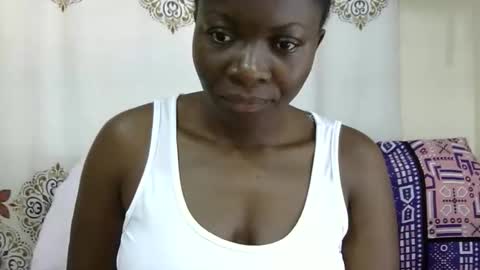 Snapshot of sexxymelanin73 chatting on 04/20/26, 04:59 Sexy Boobs online show from 04/20/26, 04:59