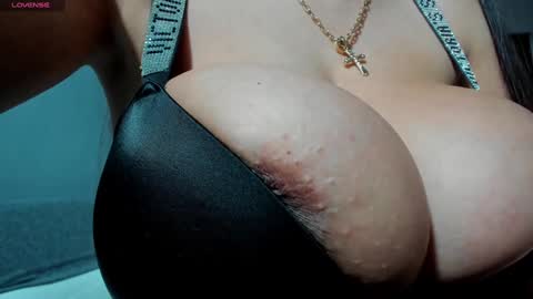 Snapshot of sexxymeriemm chatting on 12/03/24, 12:27 sexxymeriemm online show from 12/03/24, 12:27