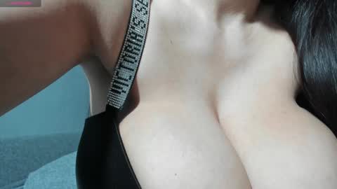 Snapshot of sexxymeriemm chatting on 01/13/25, 01:06 sexxymeriemm online show from 01/13/25, 01:06