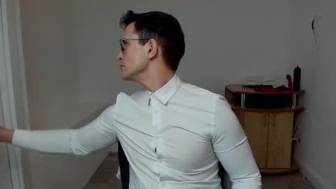 Snapshot of sexxymuscles4u chatting on 01/20/25, 11:56 Sexxymuscles4U online show from 01/20/25, 11:56