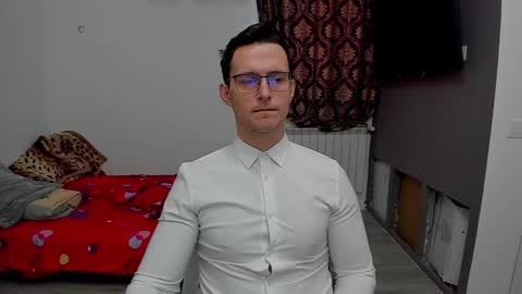 Snapshot of sexxymuscles4u chatting on 01/27/25, 10:49 Sexxymuscles4U online show from 01/27/25, 10:49