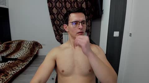 Snapshot of sexxymuscles4u chatting on 02/03/25, 01:30 Sexxymuscles4U online show from 02/03/25, 01:30