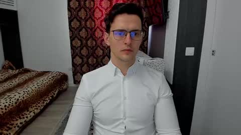 Snapshot of sexxymuscles4u chatting on 03/12/25, 08:08 Sexxymuscles4U online show from 03/12/25, 08:08