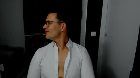 Sexxymuscles4U online show from 11/12/25, 01:55