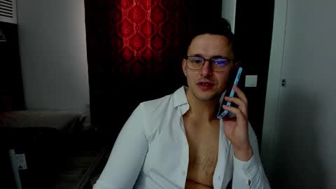 Sexxymuscles4U online show from 12/15/25, 07:56