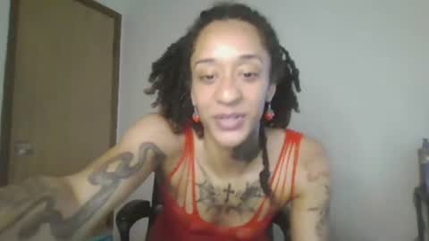 Snapshot of sexy6foot chatting on 06/19/26, 12:04 sexy6foot online show from 06/19/26, 12:04