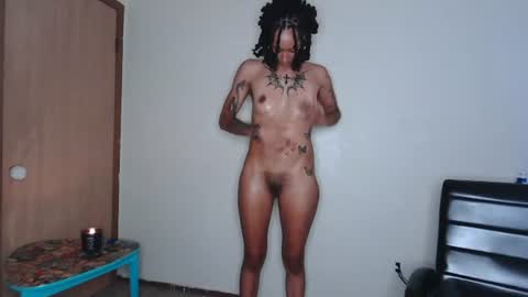 Snapshot of sexy6foot chatting on 06/25/26, 05:12 sexy6foot online show from 06/25/26, 05:12
