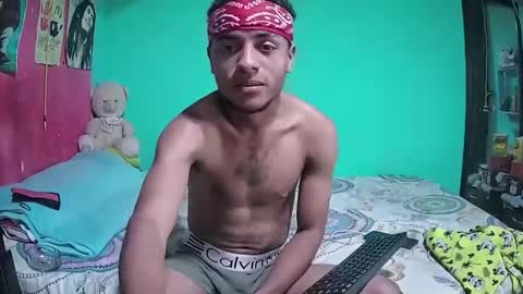 Snapshot of sexy_0boy chatting on 02/01/26, 09:24 Sebastian online show from 02/01/26, 09:24