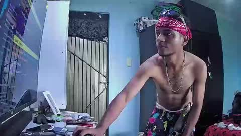 Snapshot of sexy_0boy chatting on 02/26/26, 09:03 Sebastian online show from 02/26/26, 09:03